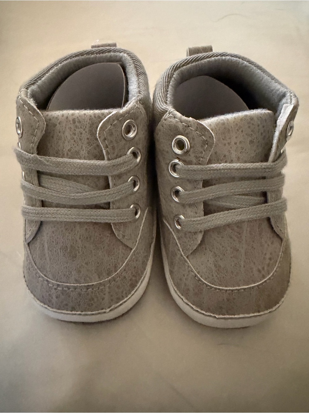 NWOT PatPat Infant Slip Resistant Gray Lace-Up Bootie Sz 2